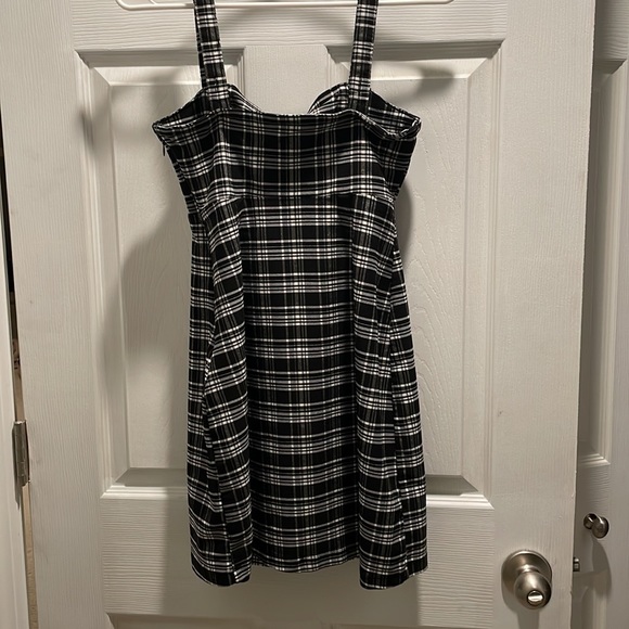 Hollister Plaid Dress - Picture 4 of 4